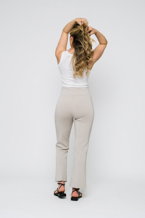 Allie-Kick Crop Flare